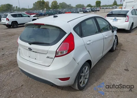 2019 Ford Fiesta Se z USA, uszkodzony, nr VIN 3FADP4EJ9KM137837